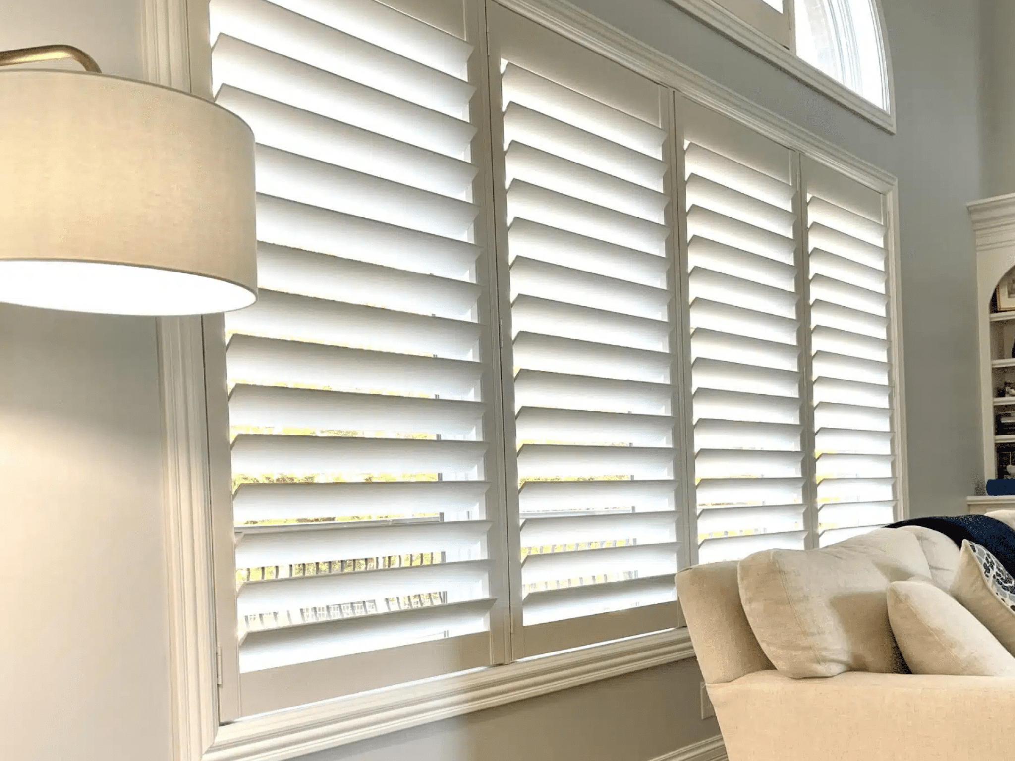 How to Choose Window Treatments for High Humidity Rooms WindowDecor Featured 1 1