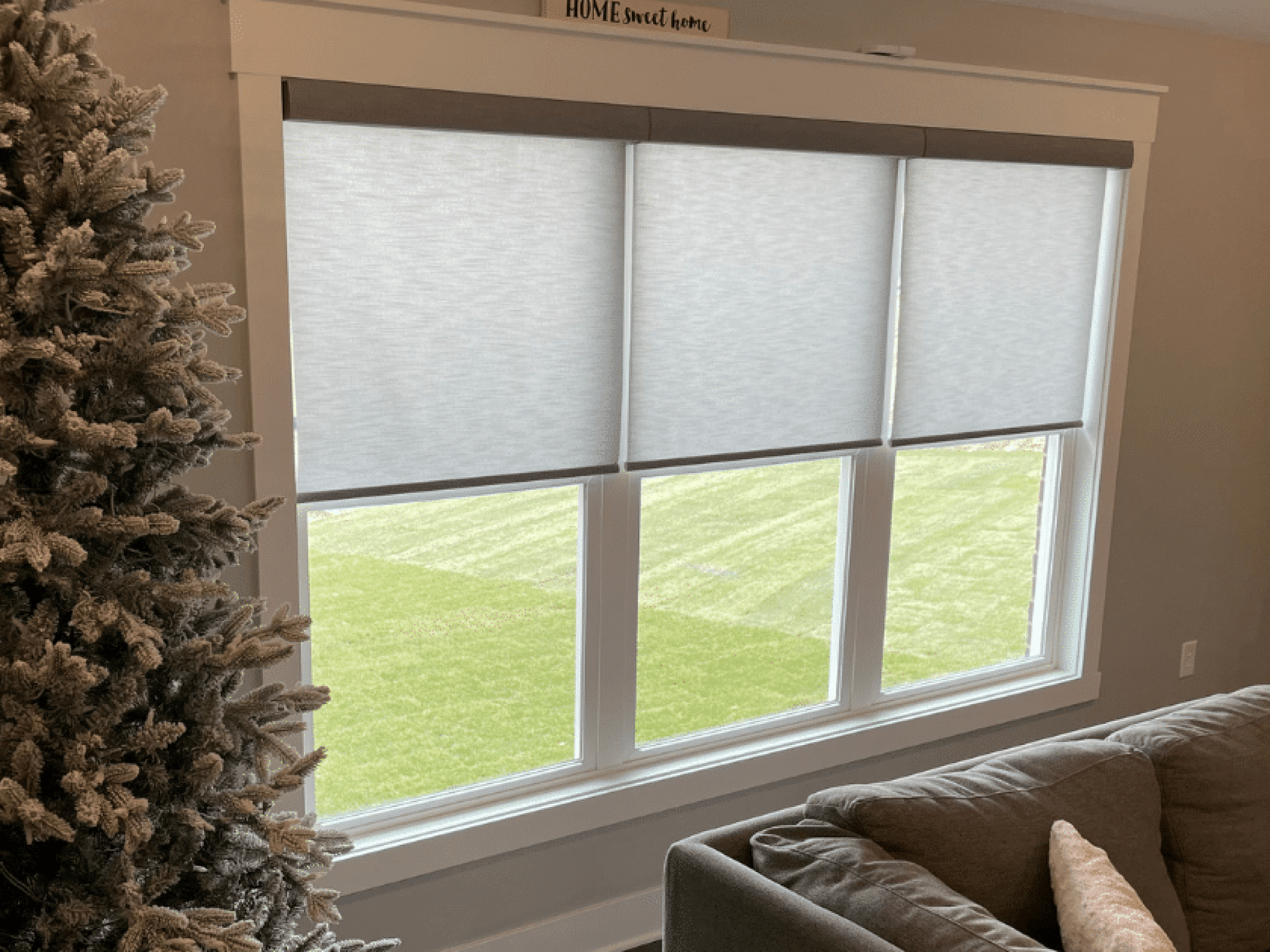How to Troubleshoot Motorized Blinds and Shades Custom Glass Featured 1
